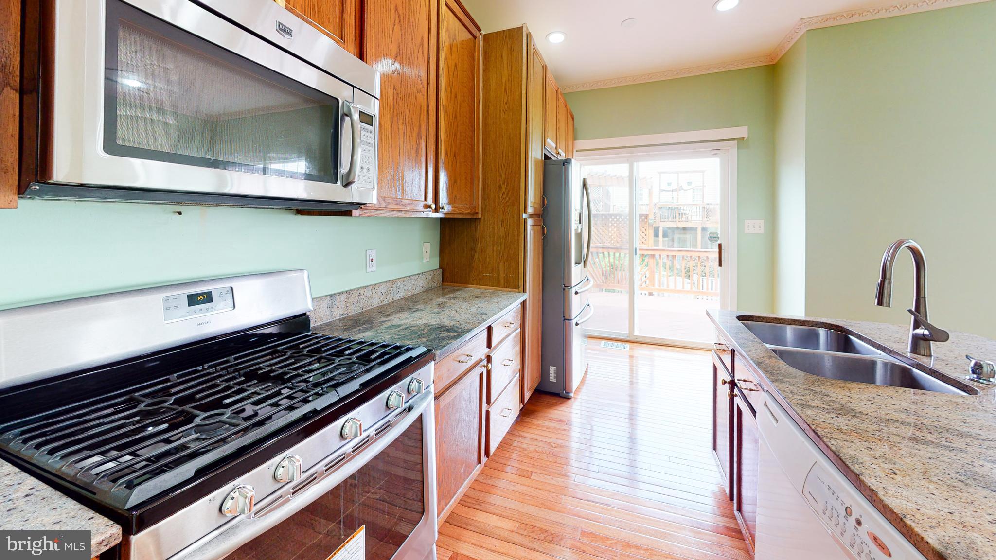 MCNAIR FARMS LANDBAY - Residential