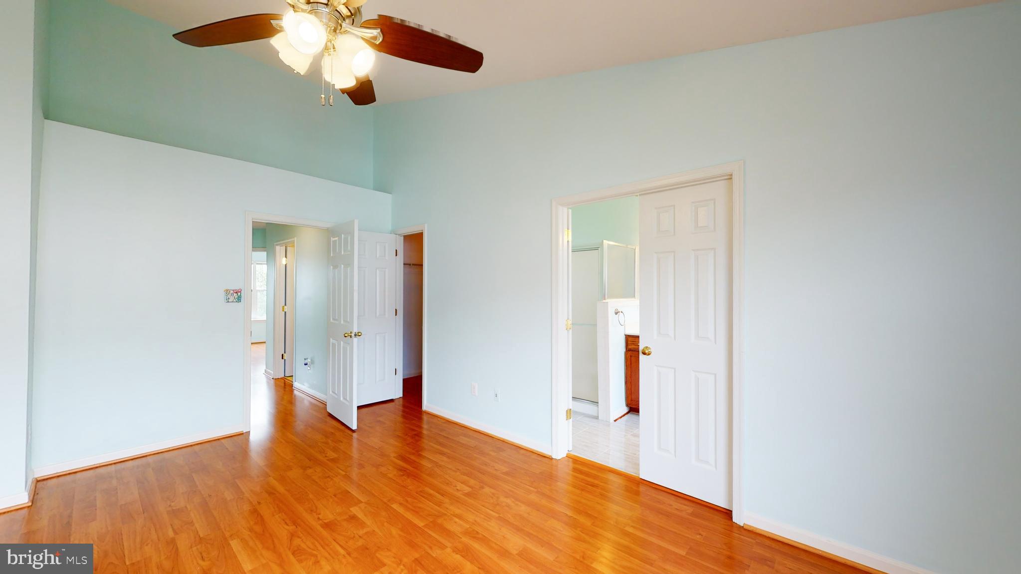 MCNAIR FARMS LANDBAY - Residential