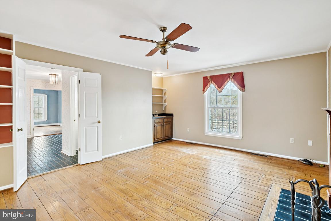 WATERLOO FARMS - Residential