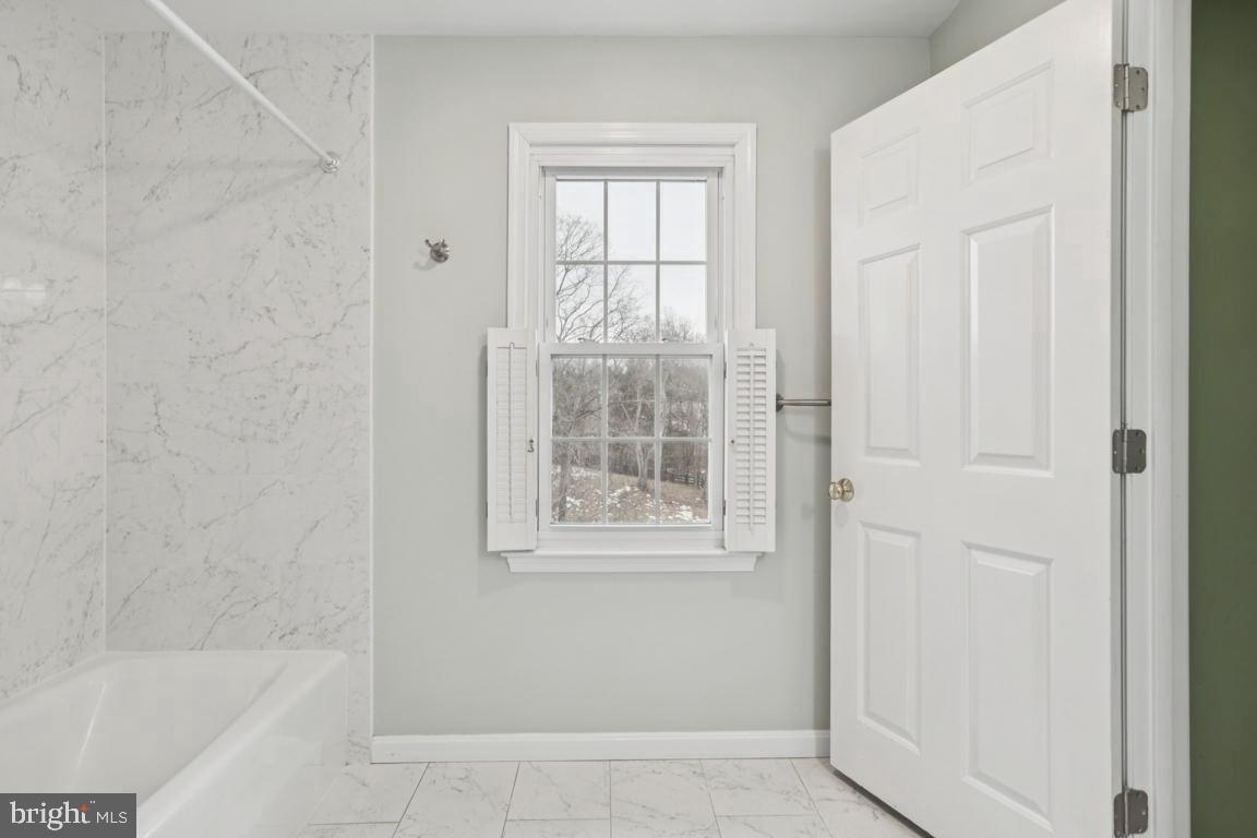 WATERLOO FARMS - Residential