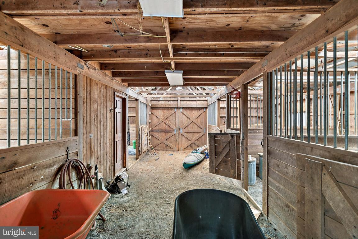 WATERLOO FARMS - Residential