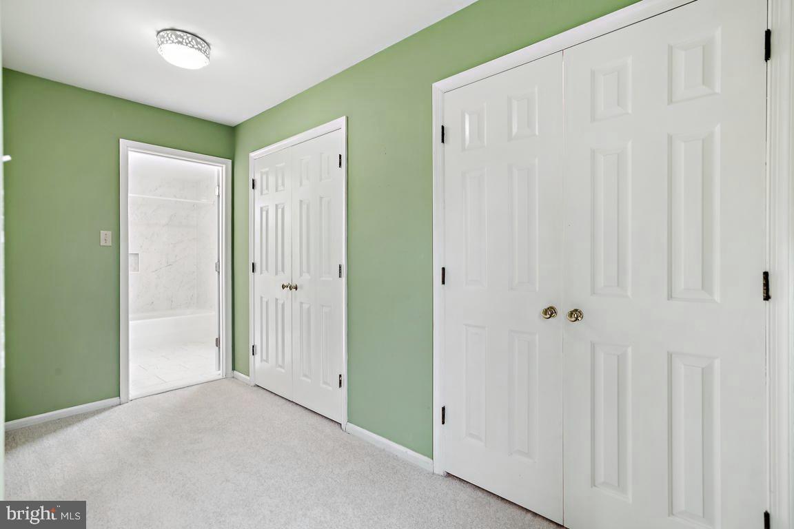 WATERLOO FARMS - Residential