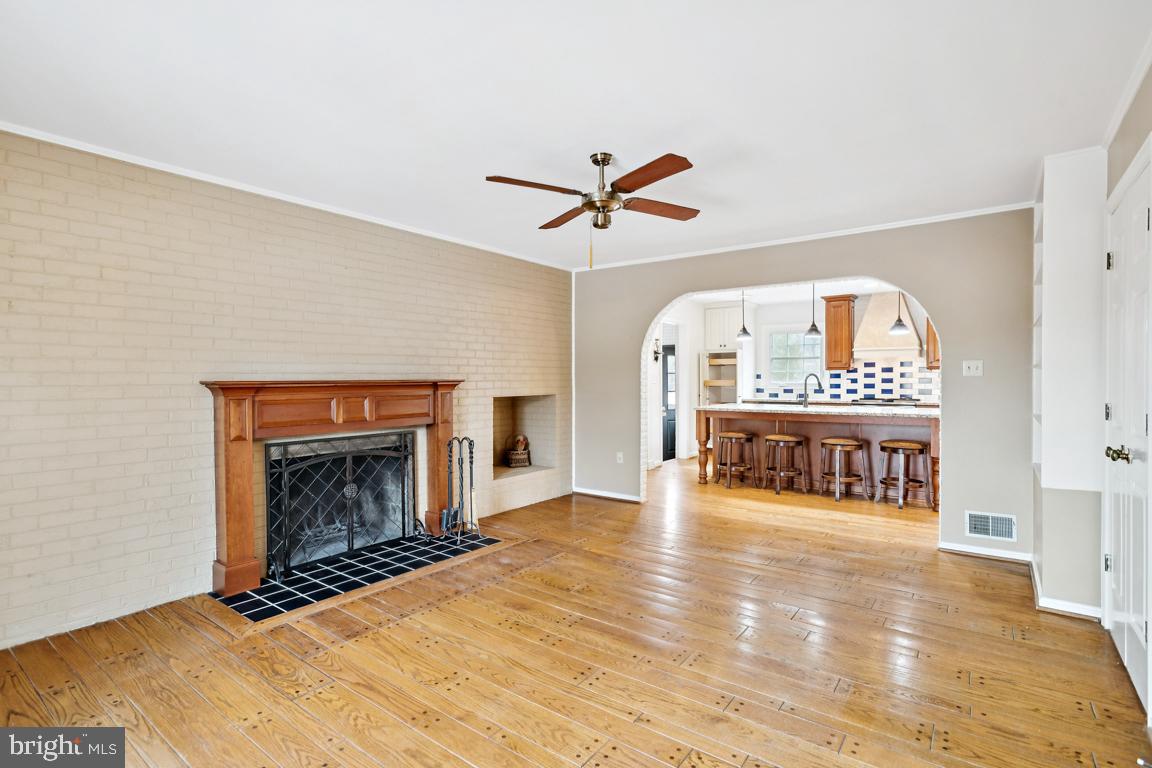 WATERLOO FARMS - Residential