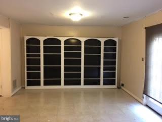 REFLECTION LAKE - Residential