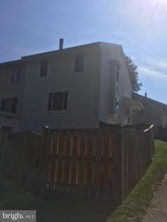 REFLECTION LAKE - Residential