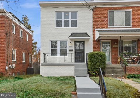 4816 8TH STREET NE WASHINGTON DC 20017