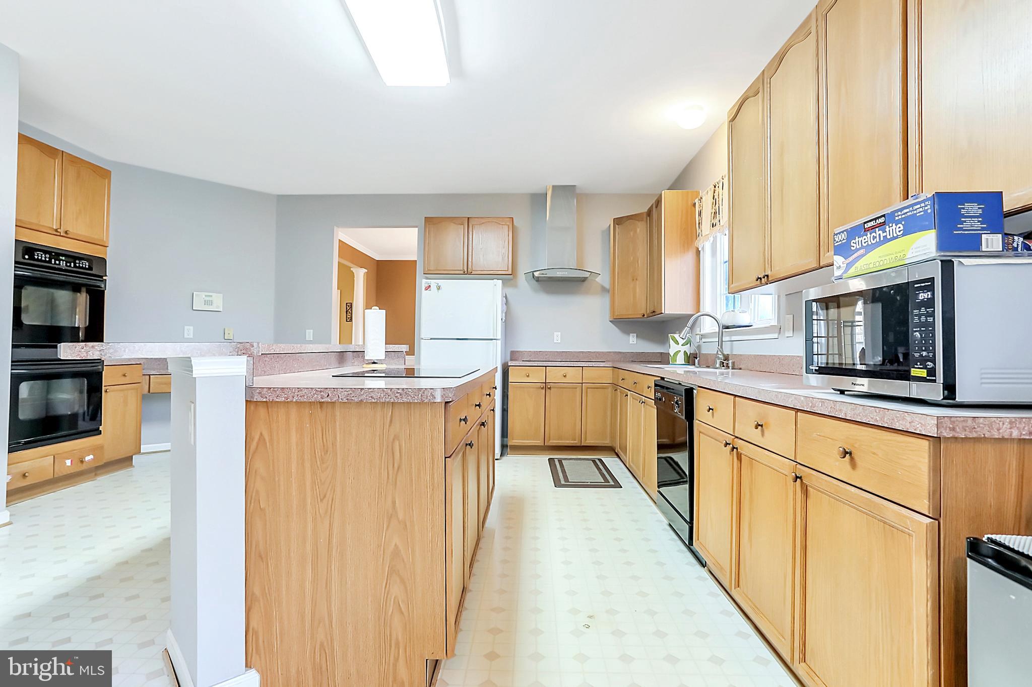 SPRUCE HILL ESTATES - Residential