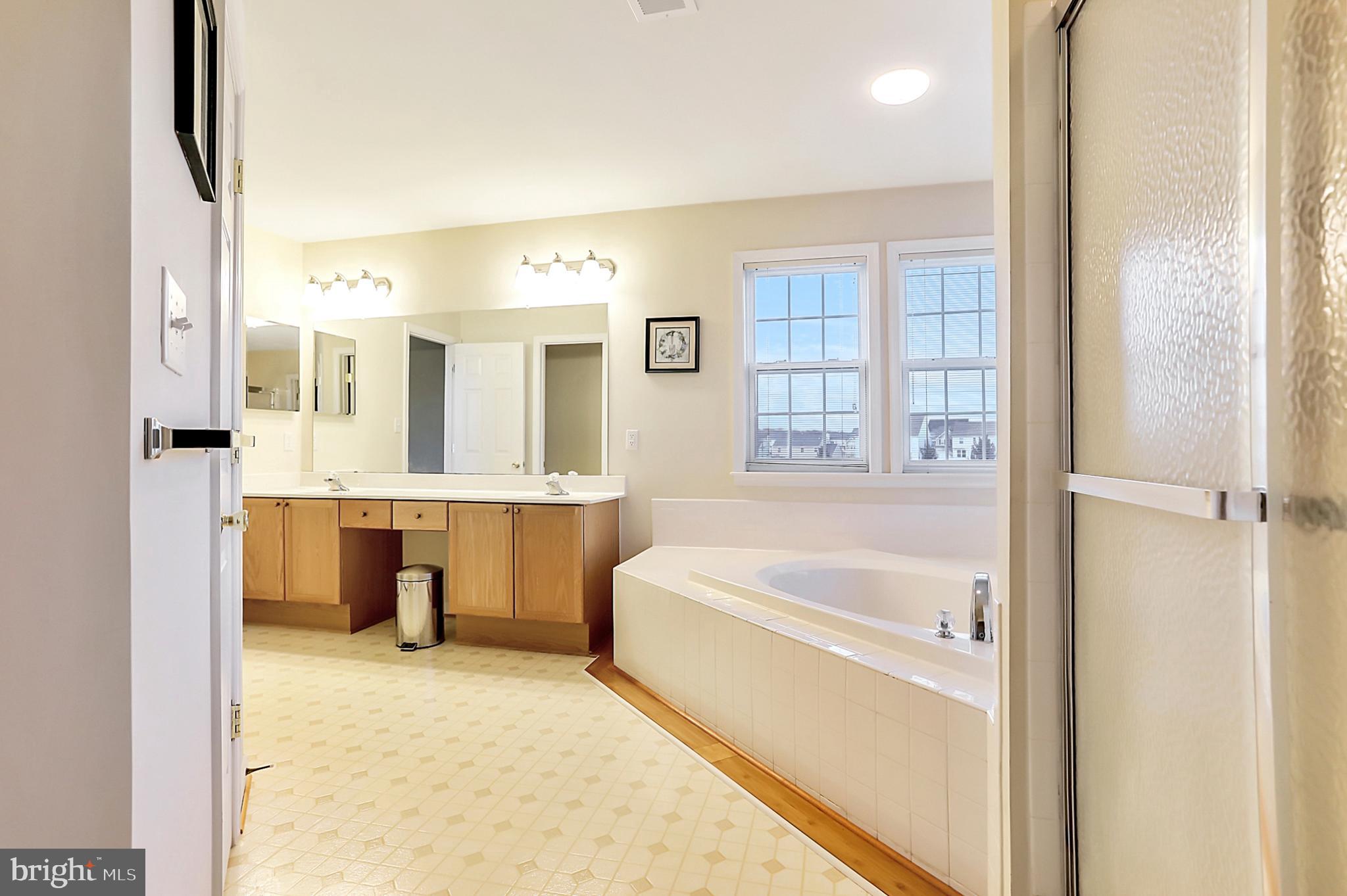 SPRUCE HILL ESTATES - Residential