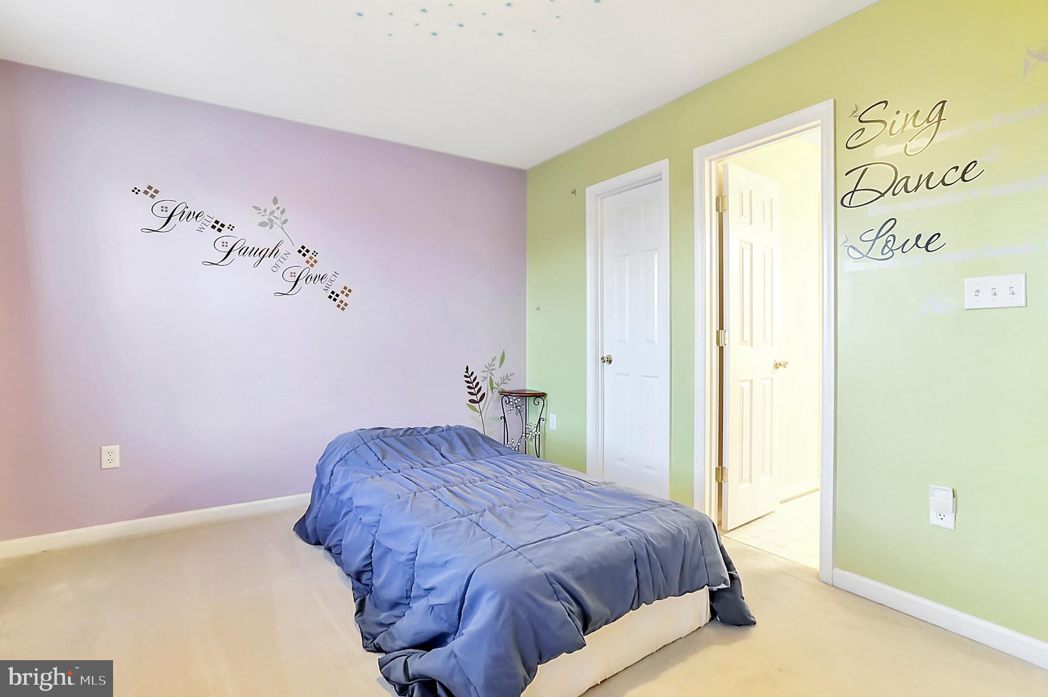 SPRUCE HILL ESTATES - Residential