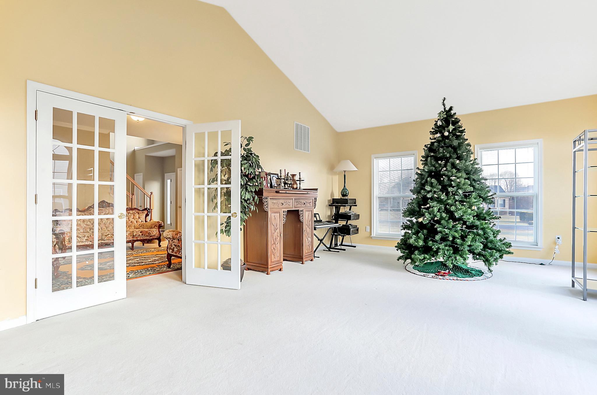 SPRUCE HILL ESTATES - Residential