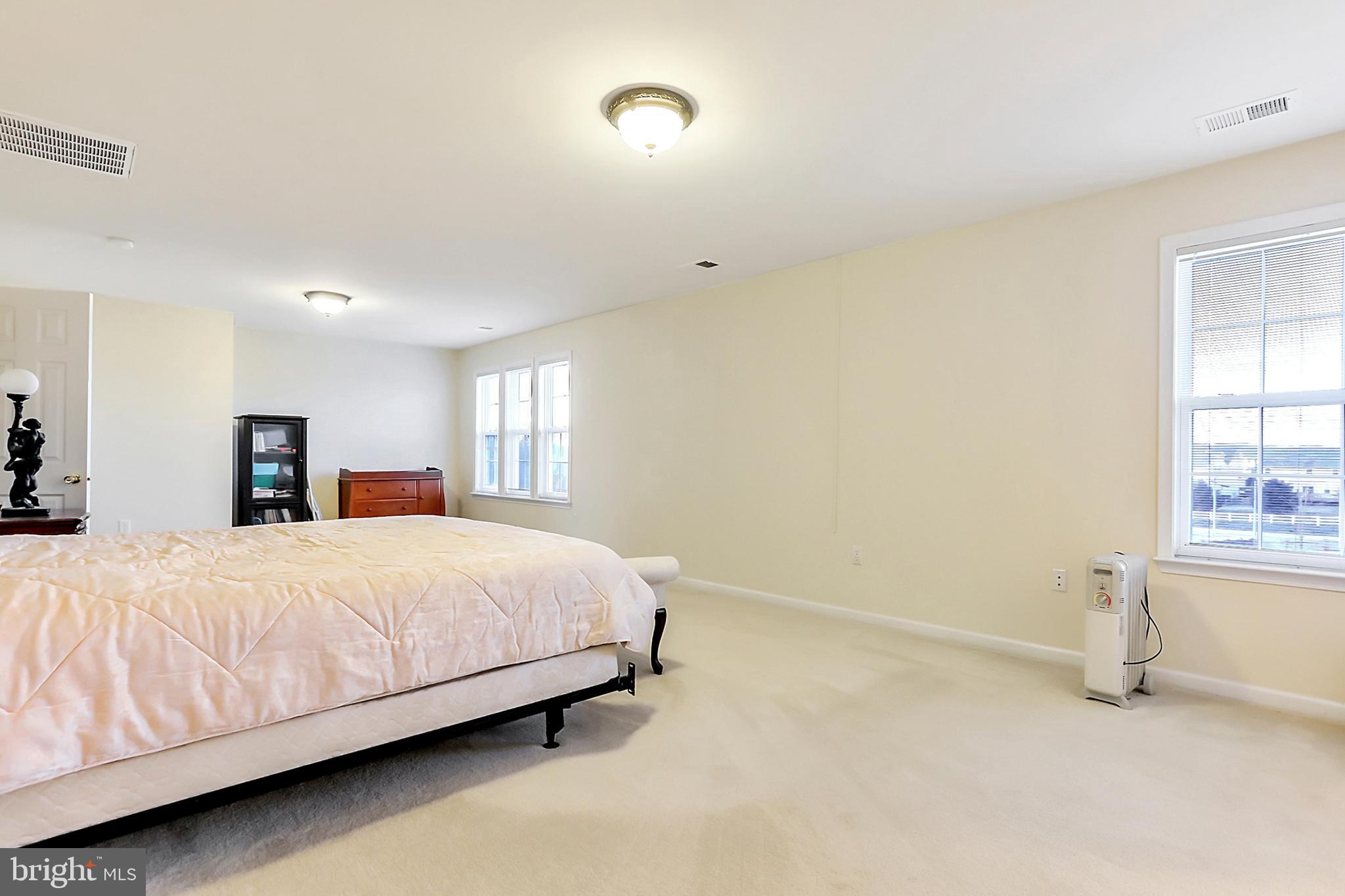 SPRUCE HILL ESTATES - Residential