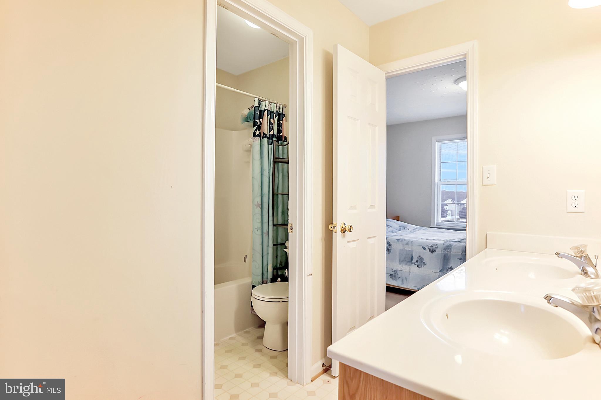 SPRUCE HILL ESTATES - Residential