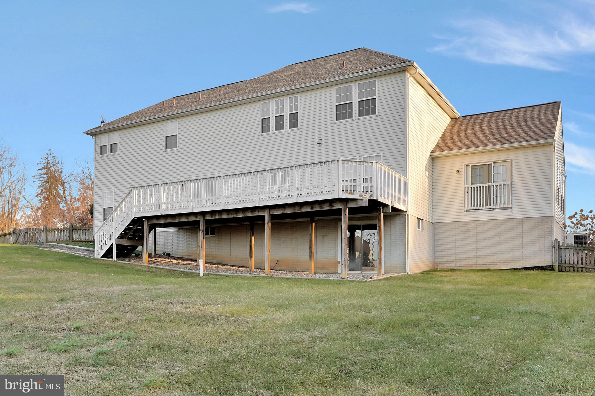 SPRUCE HILL ESTATES - Residential