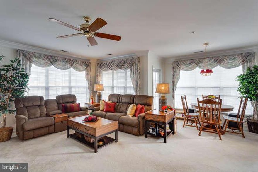 Show like a model! Desirable top floor two-story condo in the heart of Fairfax City. Features: new green heating and air conditioning system, hi tech and energy efficient washer/dryer, wifi thermostat, new stainless steel appliances, mirrored wall in the foyer, gas fireplace with mantle, jacuzzi bathtub with jet, walk in closets, and many more. Walk to shops, restaurants and transportation.