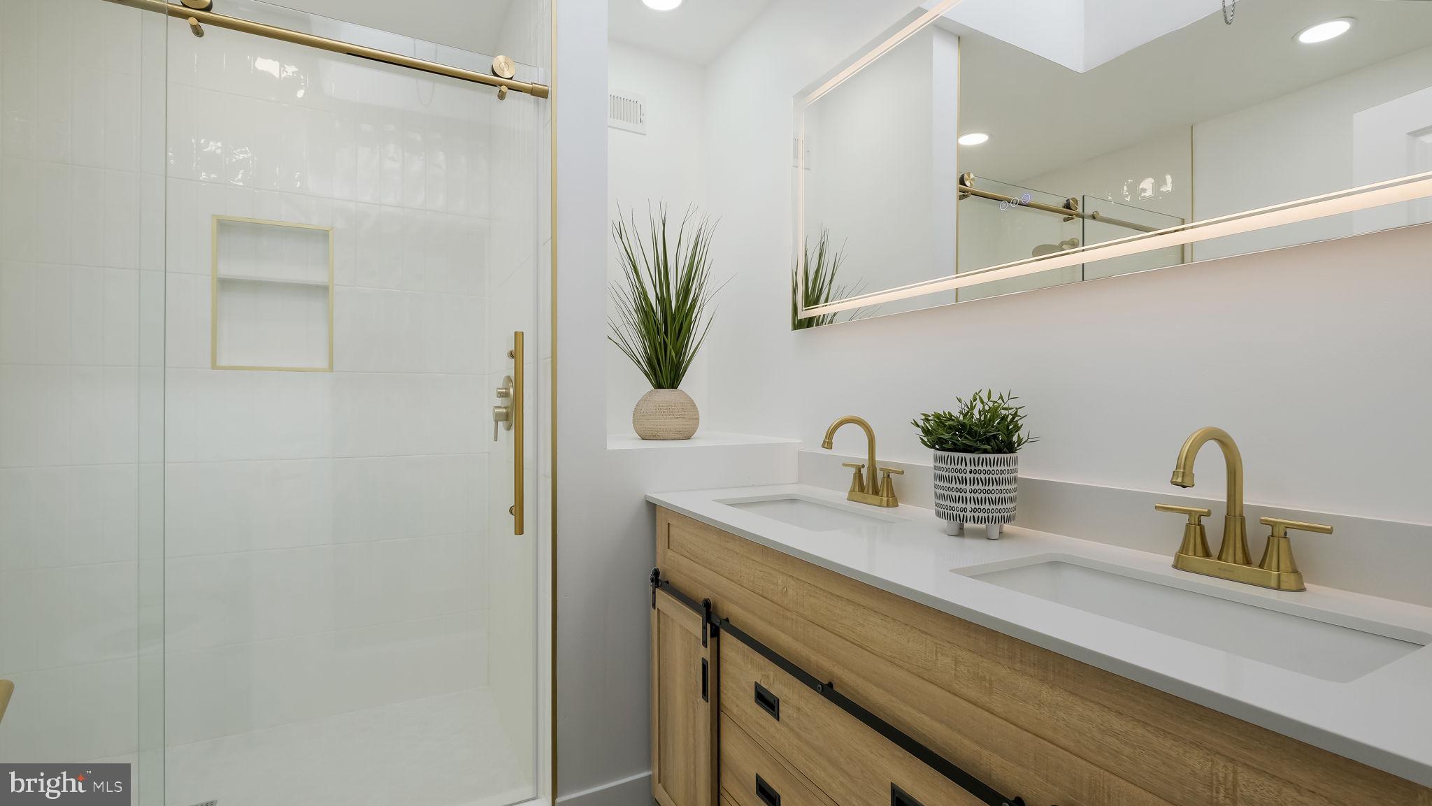 WYNNEFIELD HEIGHTS - Residential