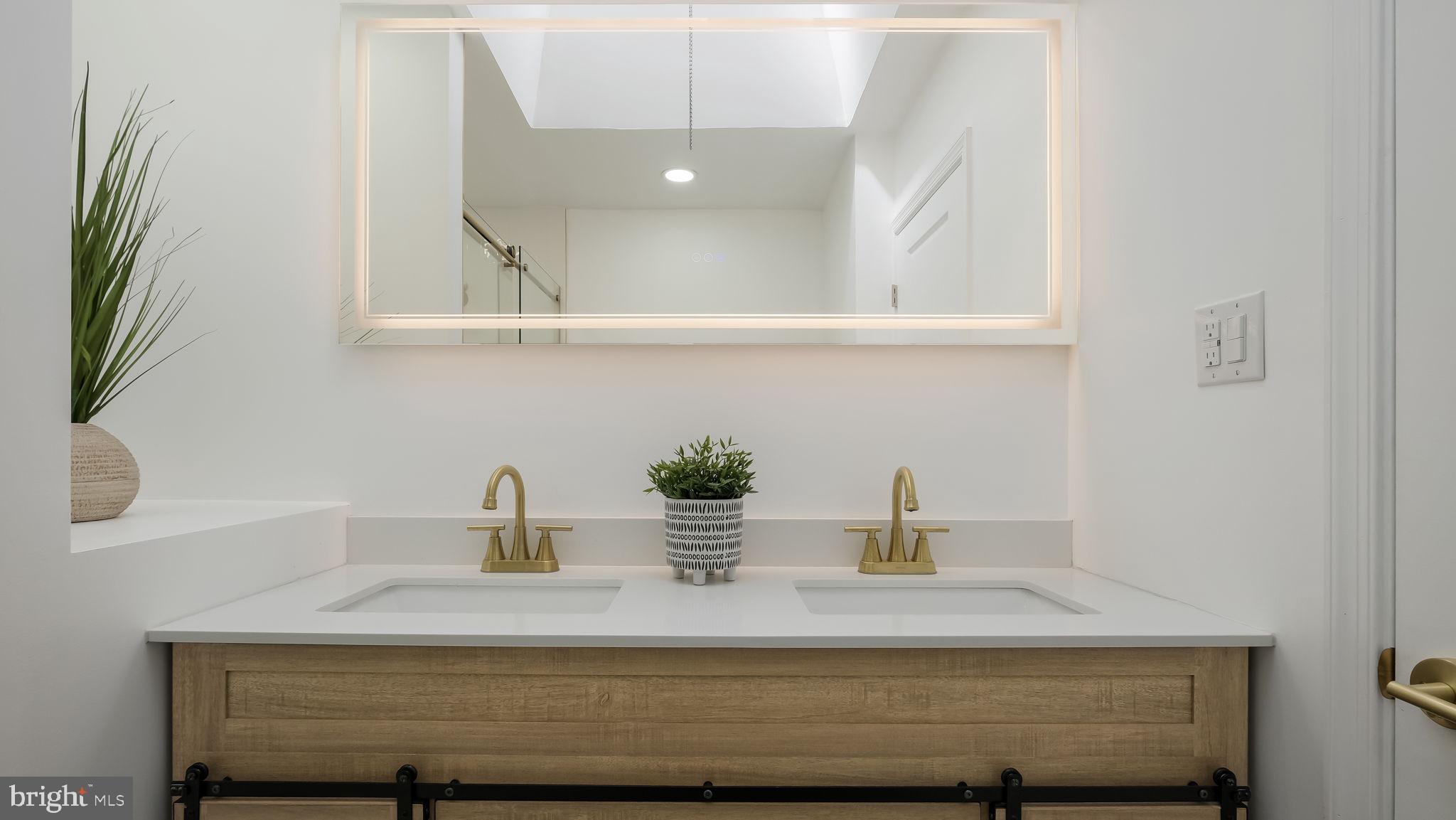 WYNNEFIELD HEIGHTS - Residential