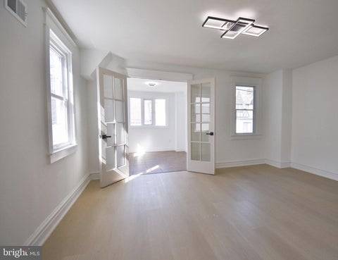 Townhouse For Sale - 247 Heather Road<br/> UPPER DARBY, PA 19082