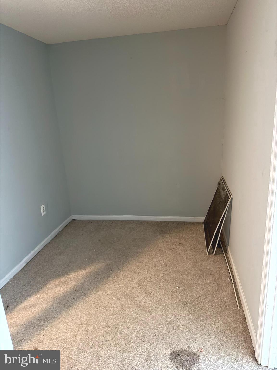 MAYFAIR - Residential