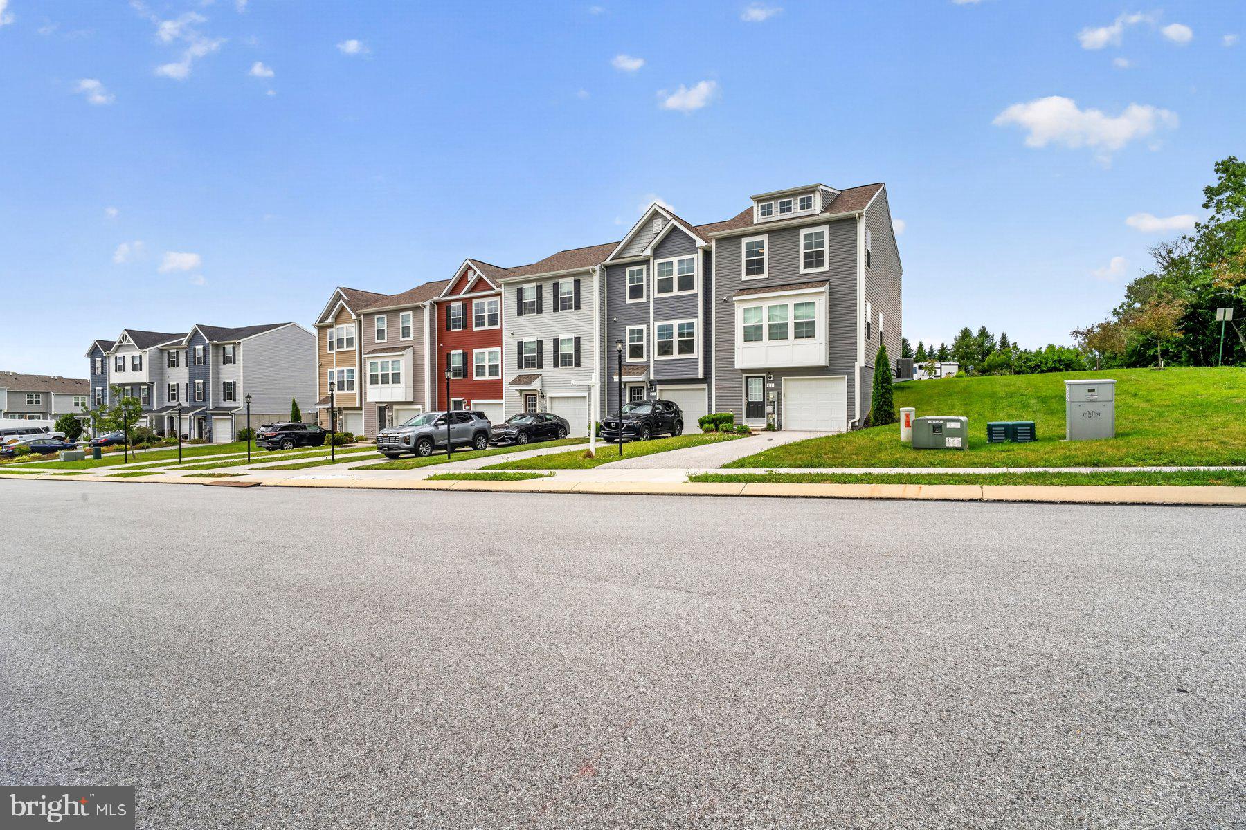 81 AYRSHIRE DRIVE