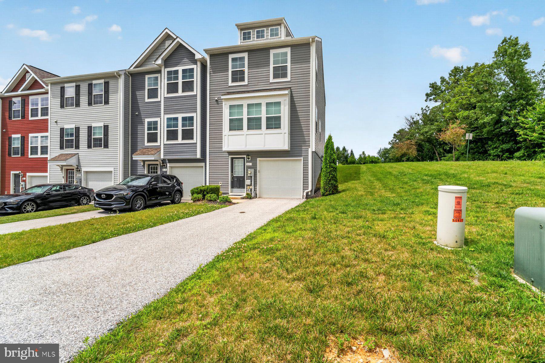 81 AYRSHIRE DRIVE
