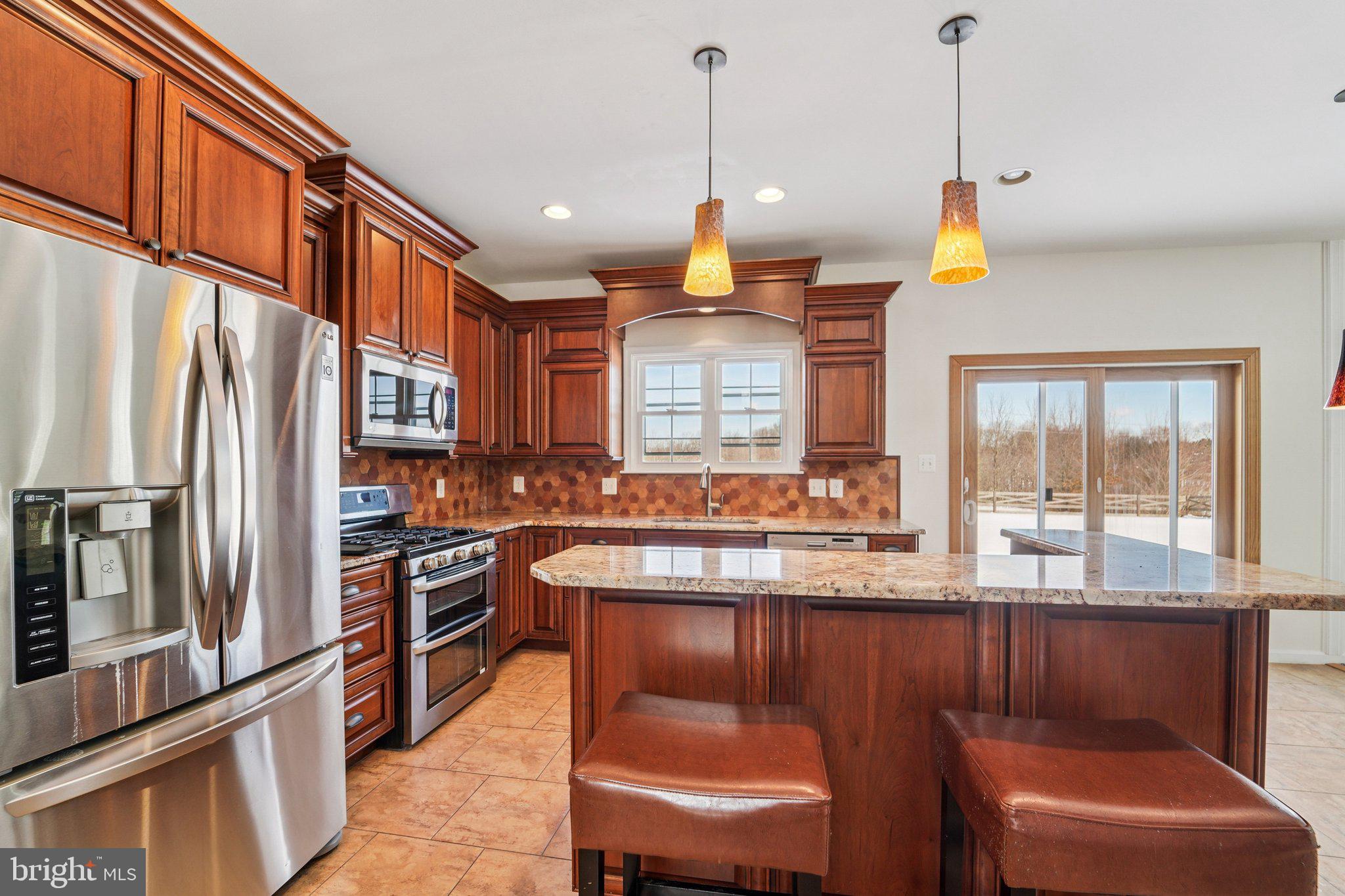 SUMMIT RIDGE - Residential