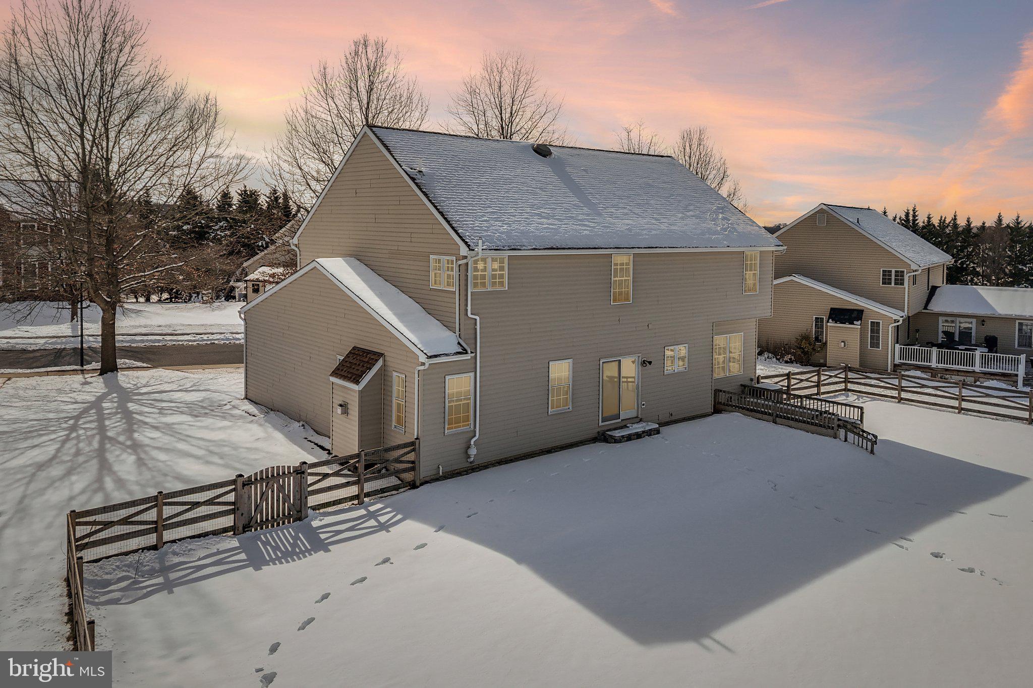 SUMMIT RIDGE - Residential