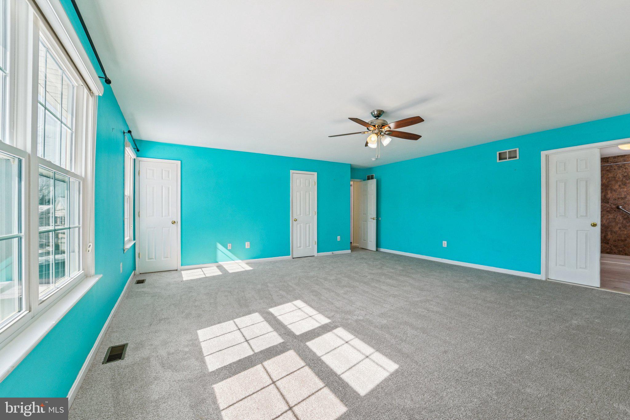 SUMMIT RIDGE - Residential