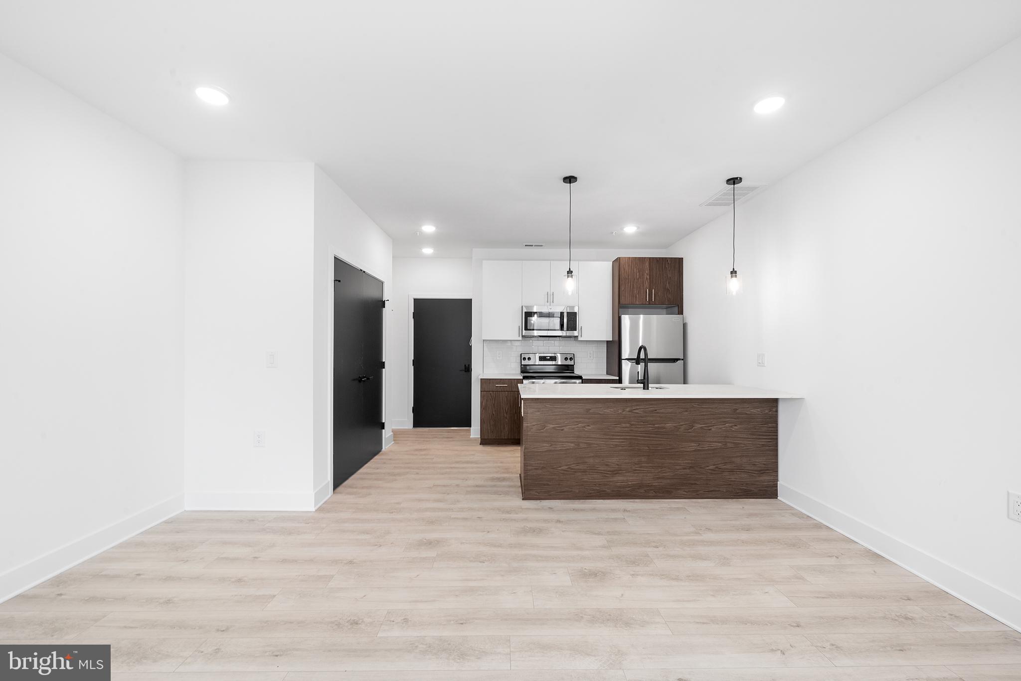 BELLA VISTA - Residential Lease