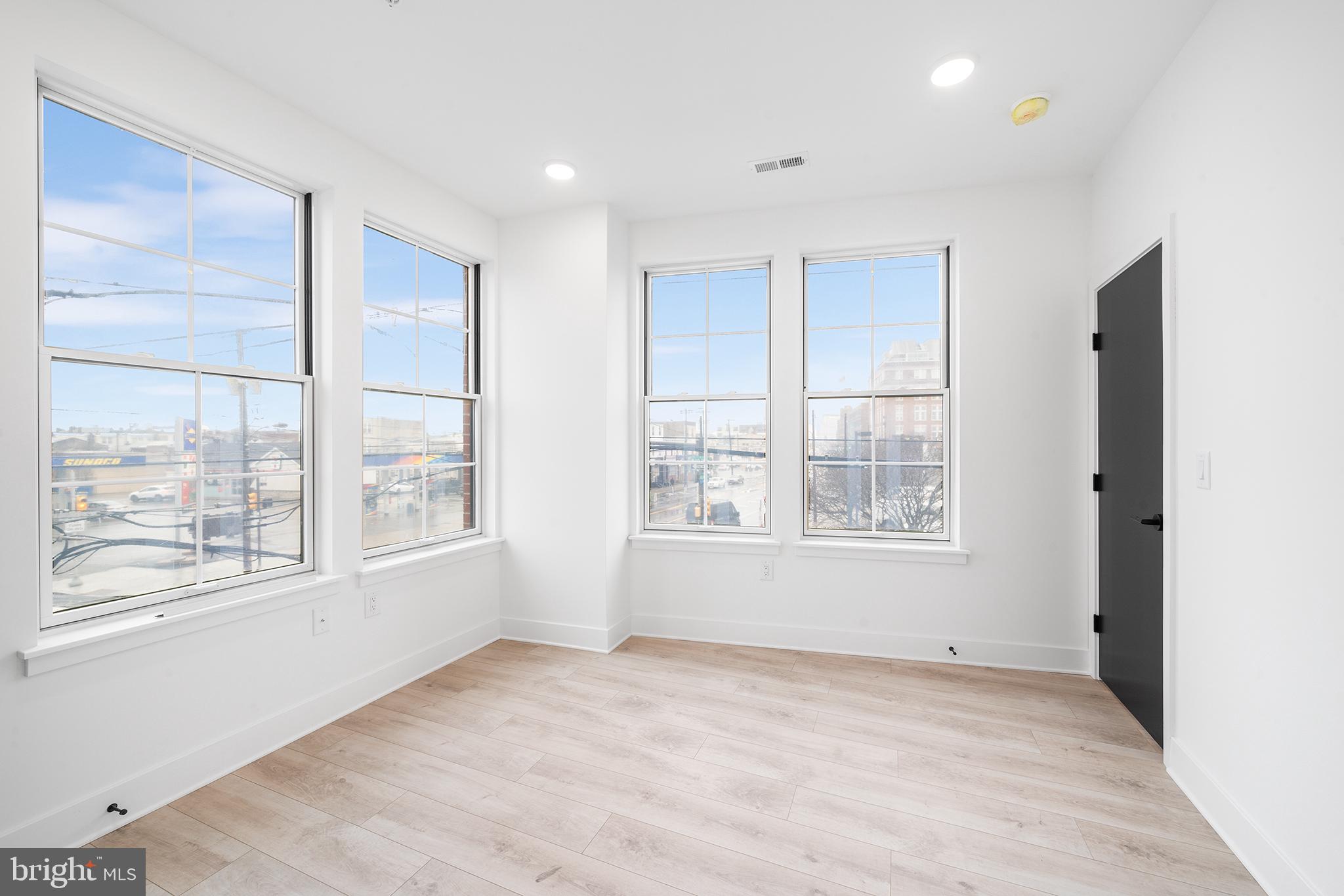 BELLA VISTA - Residential Lease