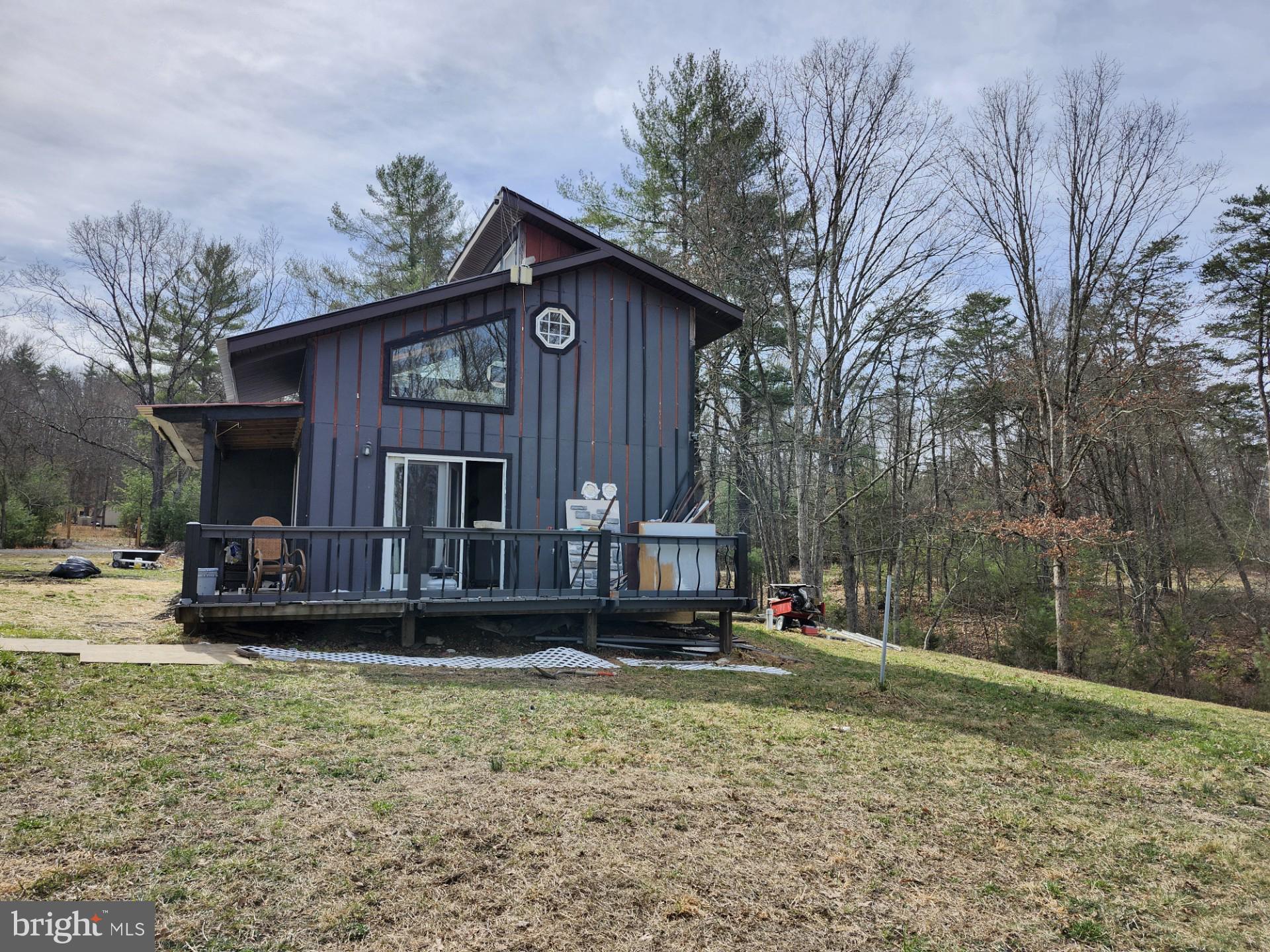 CACAPON MOUNTAIN RETREAT - Residential