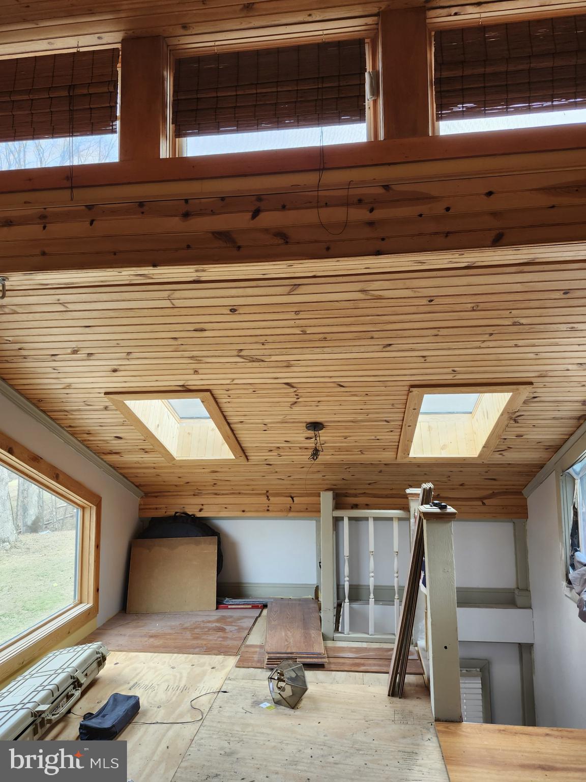 CACAPON MOUNTAIN RETREAT - Residential