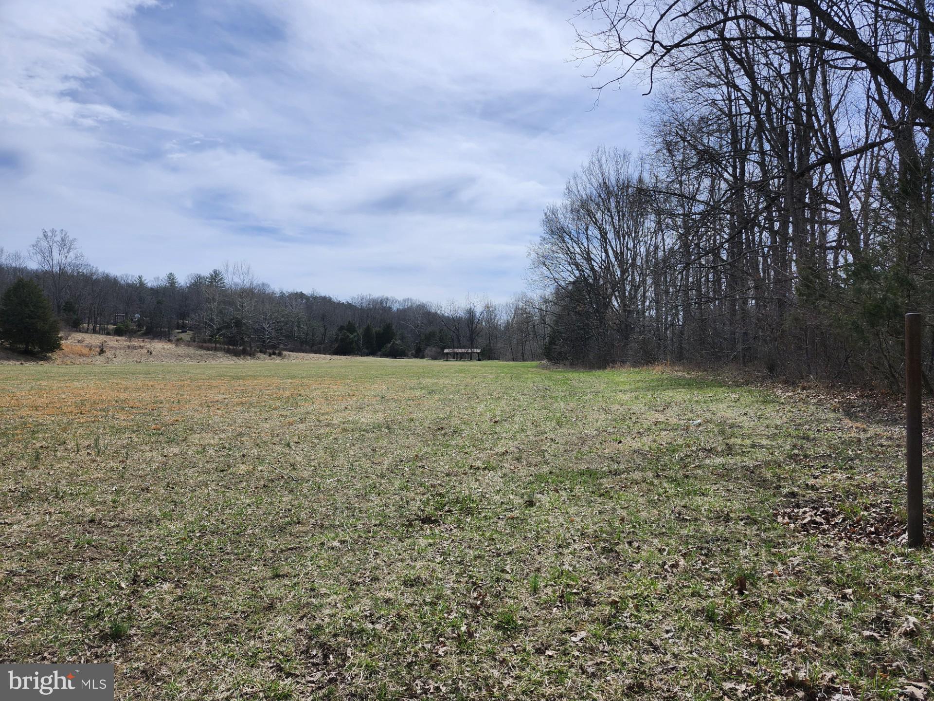 CACAPON MOUNTAIN RETREAT - Residential