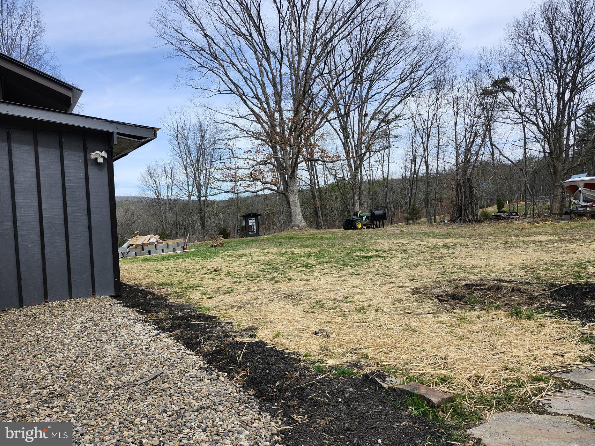 CACAPON MOUNTAIN RETREAT - Residential