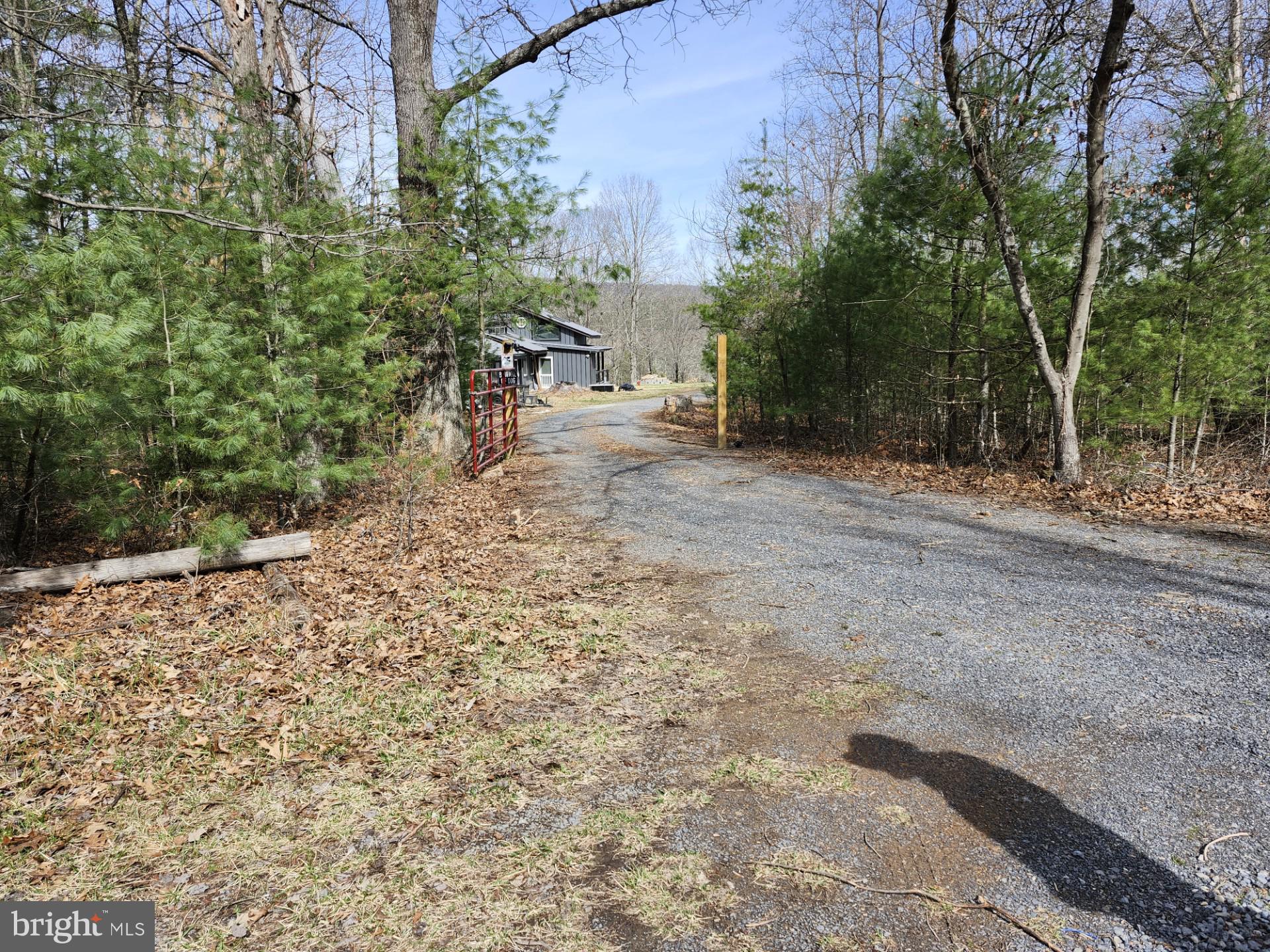 CACAPON MOUNTAIN RETREAT - Residential