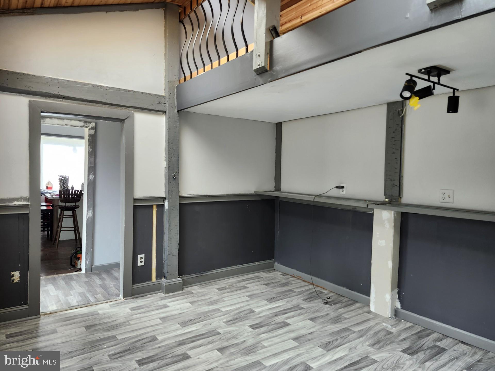 CACAPON MOUNTAIN RETREAT - Residential