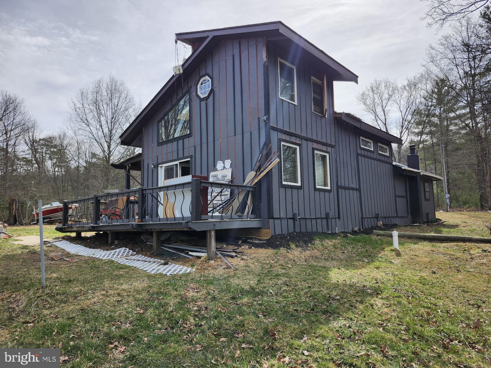 CACAPON MOUNTAIN RETREAT - Residential