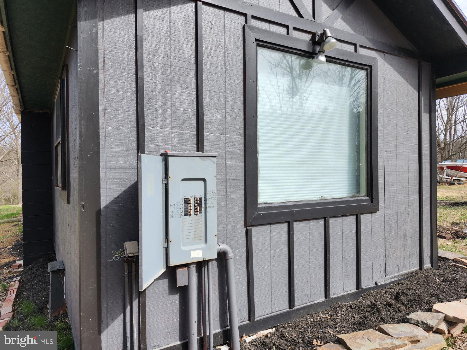 CACAPON MOUNTAIN RETREAT - Residential