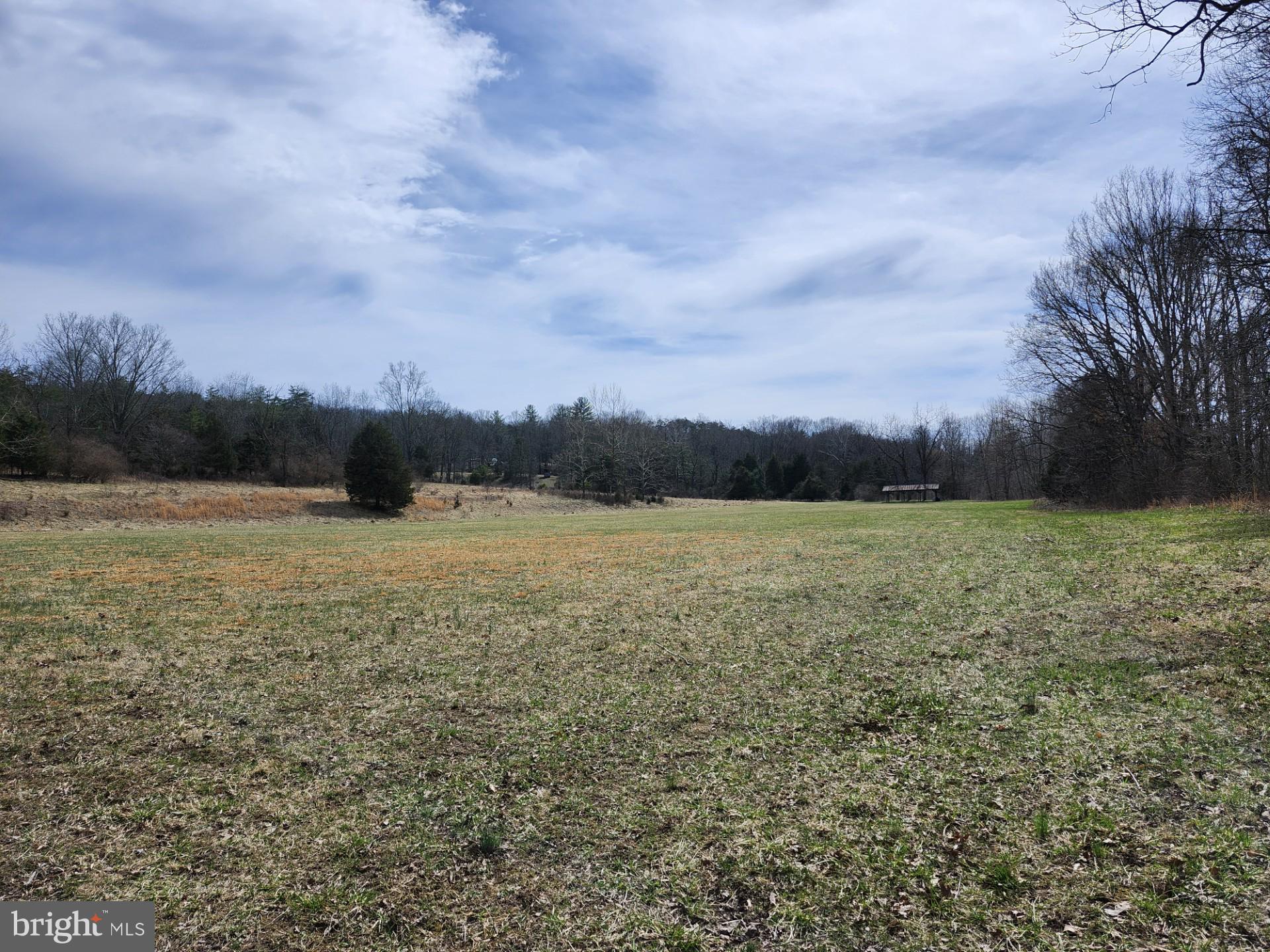 CACAPON MOUNTAIN RETREAT - Residential