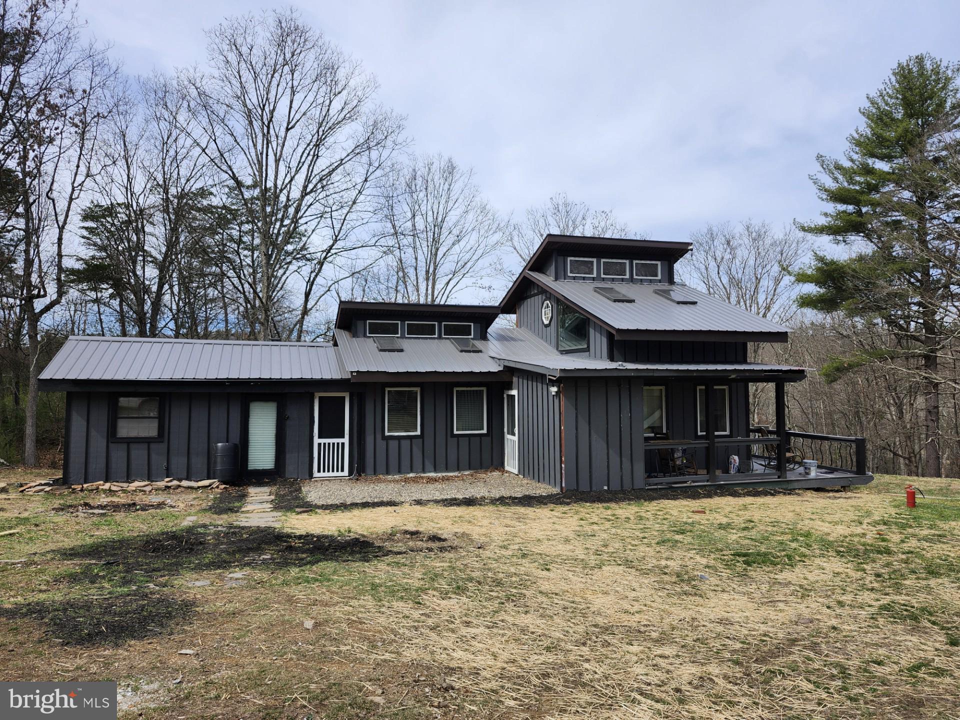 CACAPON MOUNTAIN RETREAT - Residential