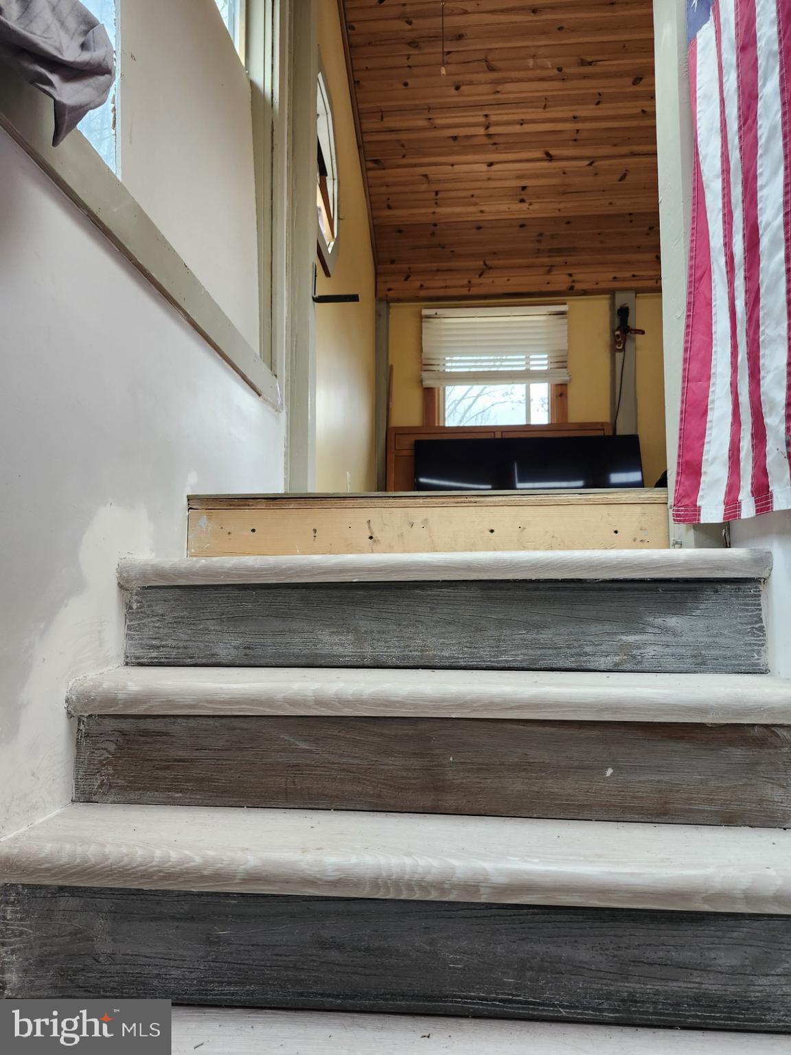 CACAPON MOUNTAIN RETREAT - Residential