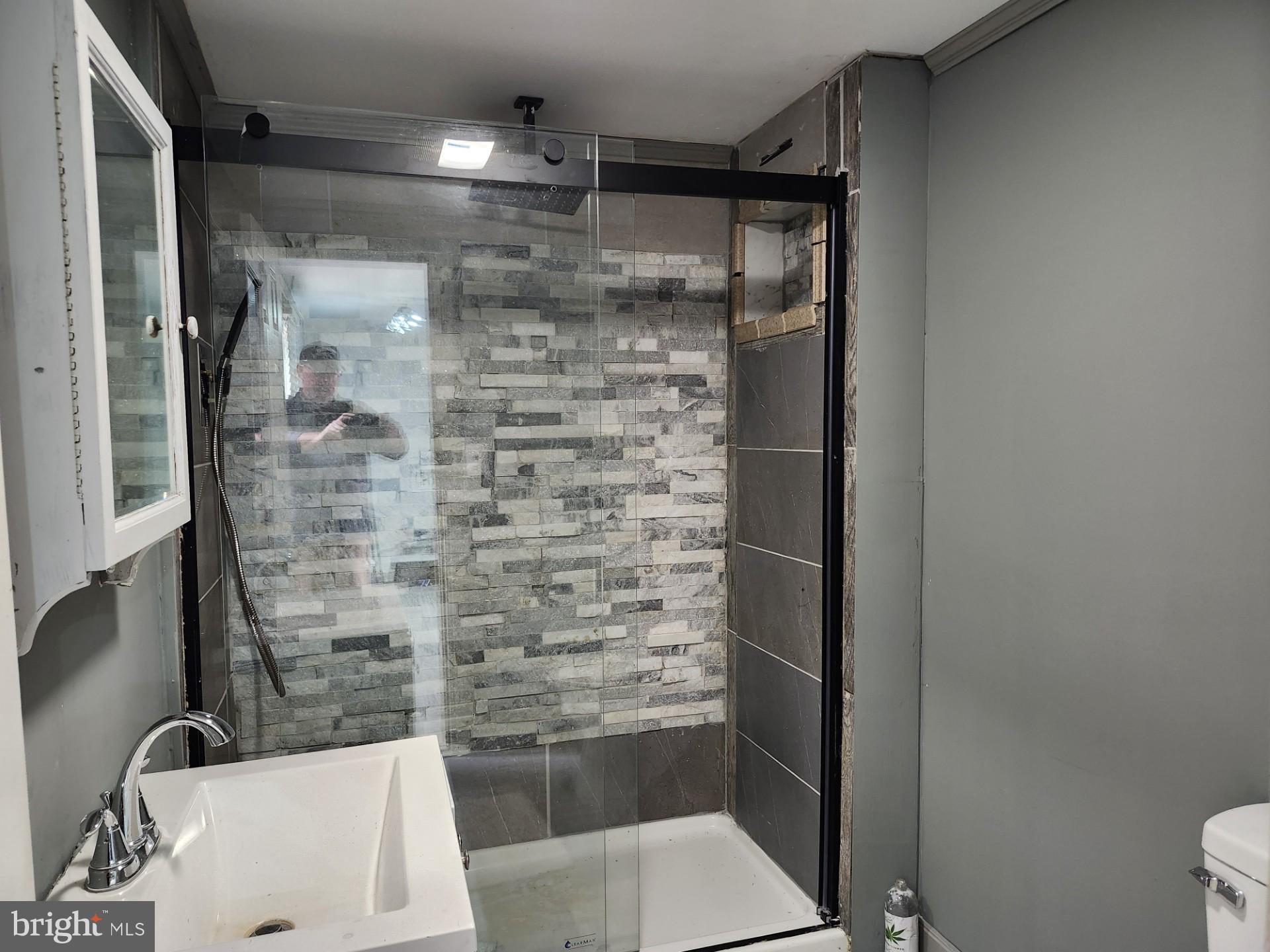 CACAPON MOUNTAIN RETREAT - Residential