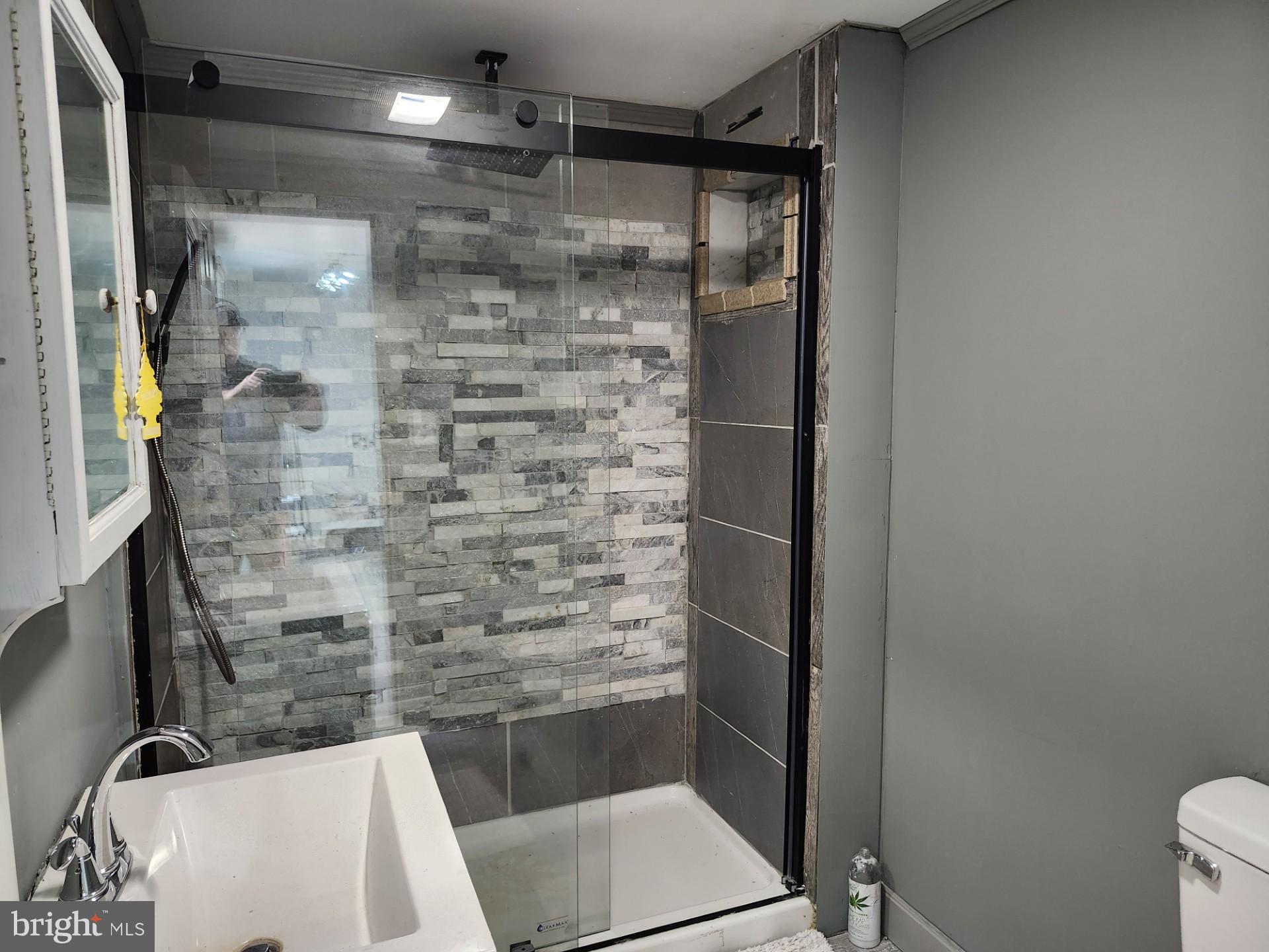 CACAPON MOUNTAIN RETREAT - Residential