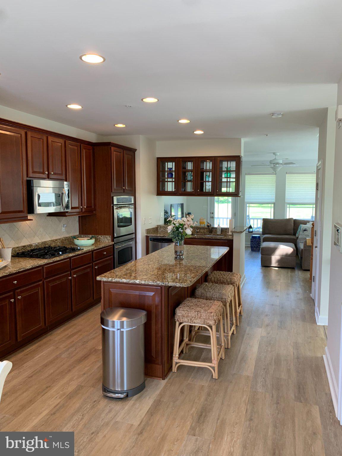 2816 PERSIMMON PLACE B6