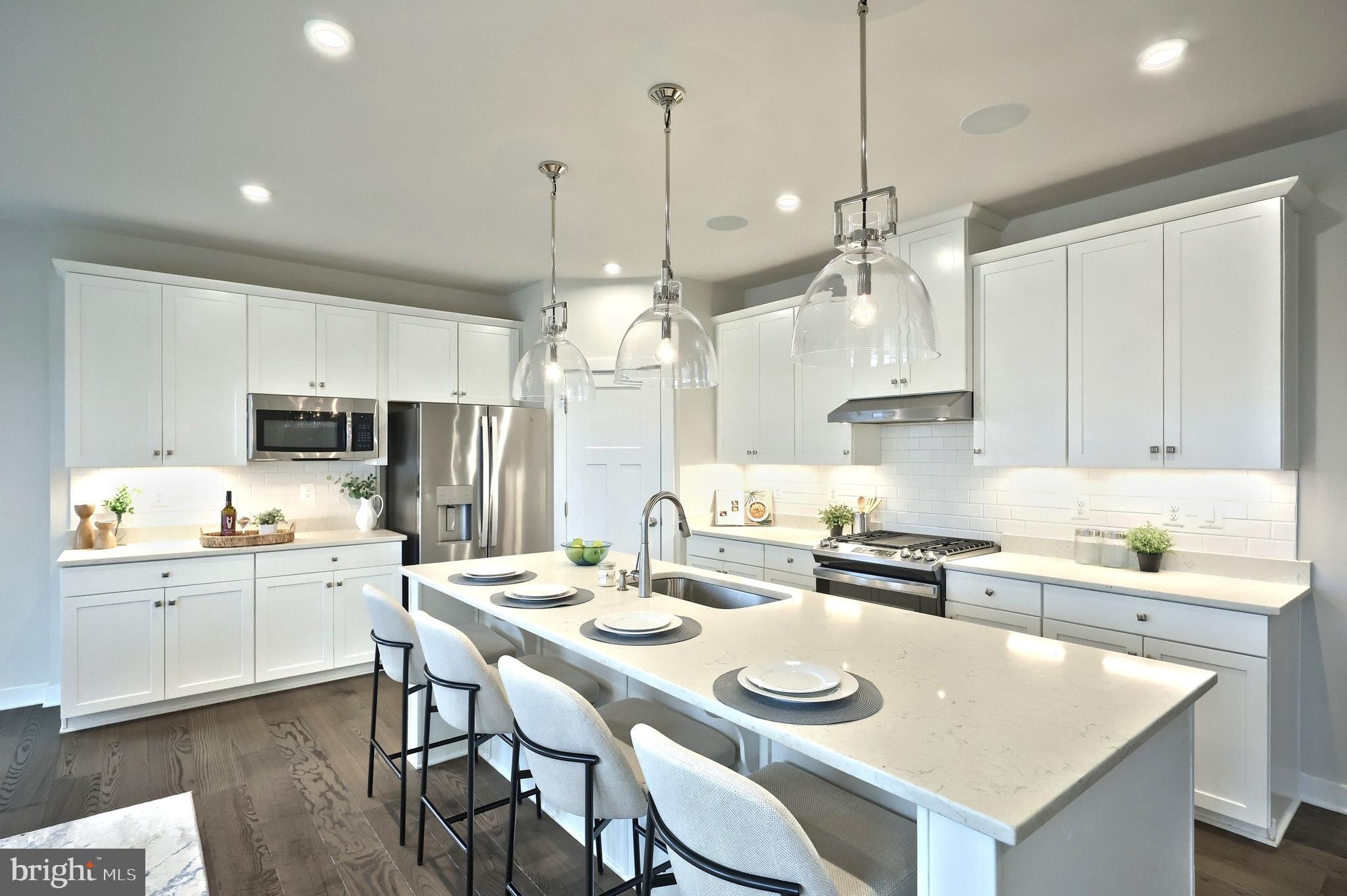 FOX CHAPEL CROSSING - Residential