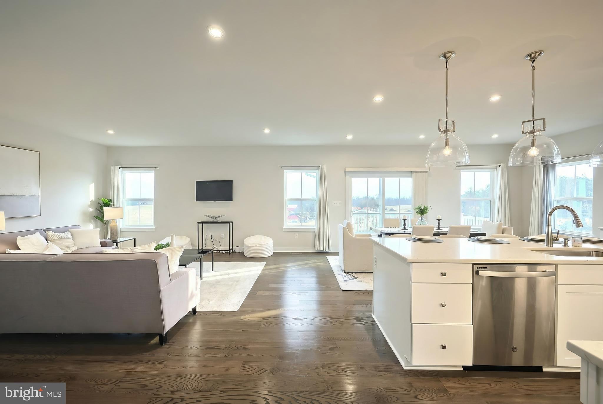 FOX CHAPEL CROSSING - Residential