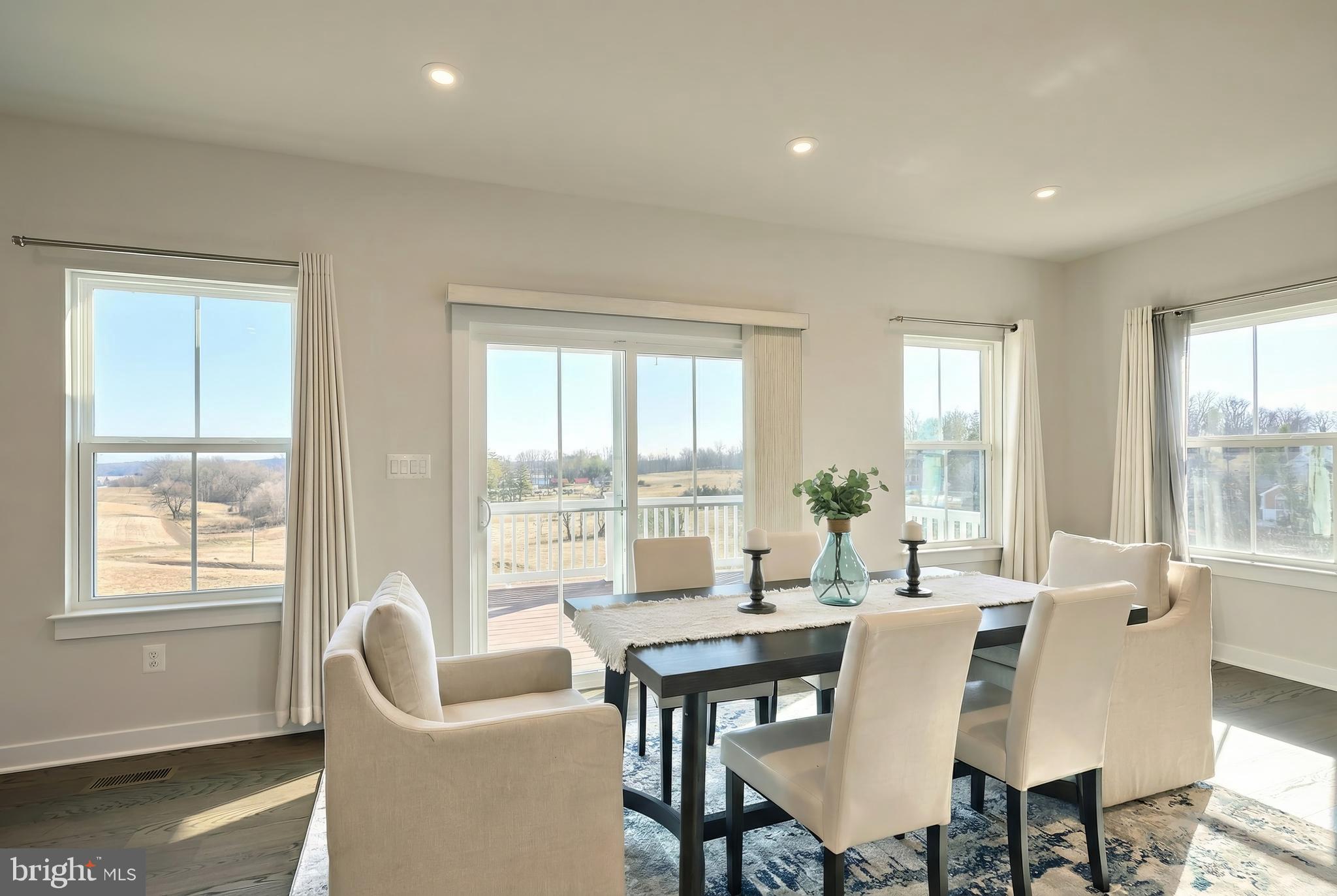 FOX CHAPEL CROSSING - Residential