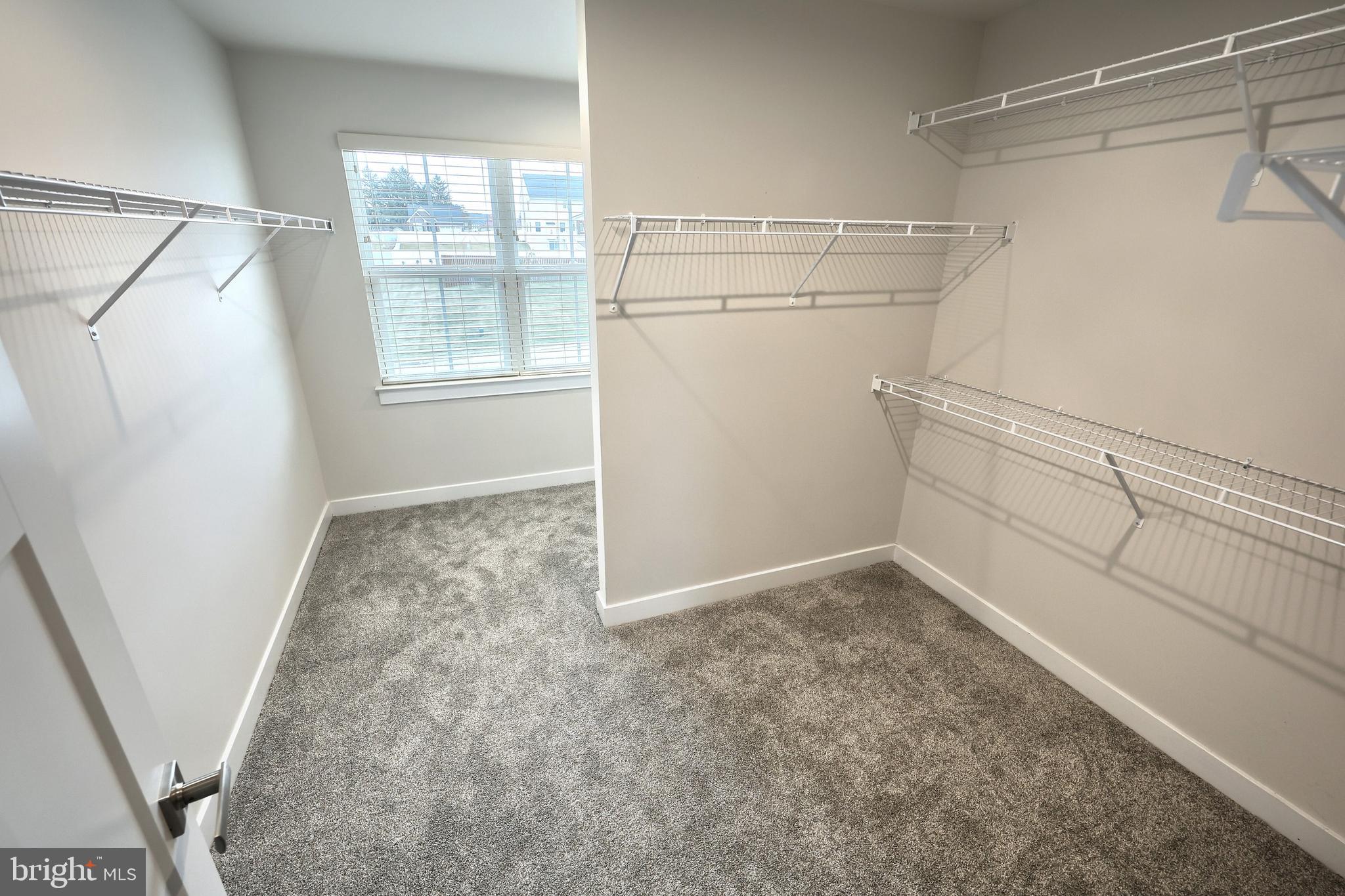 FOX CHAPEL CROSSING - Residential