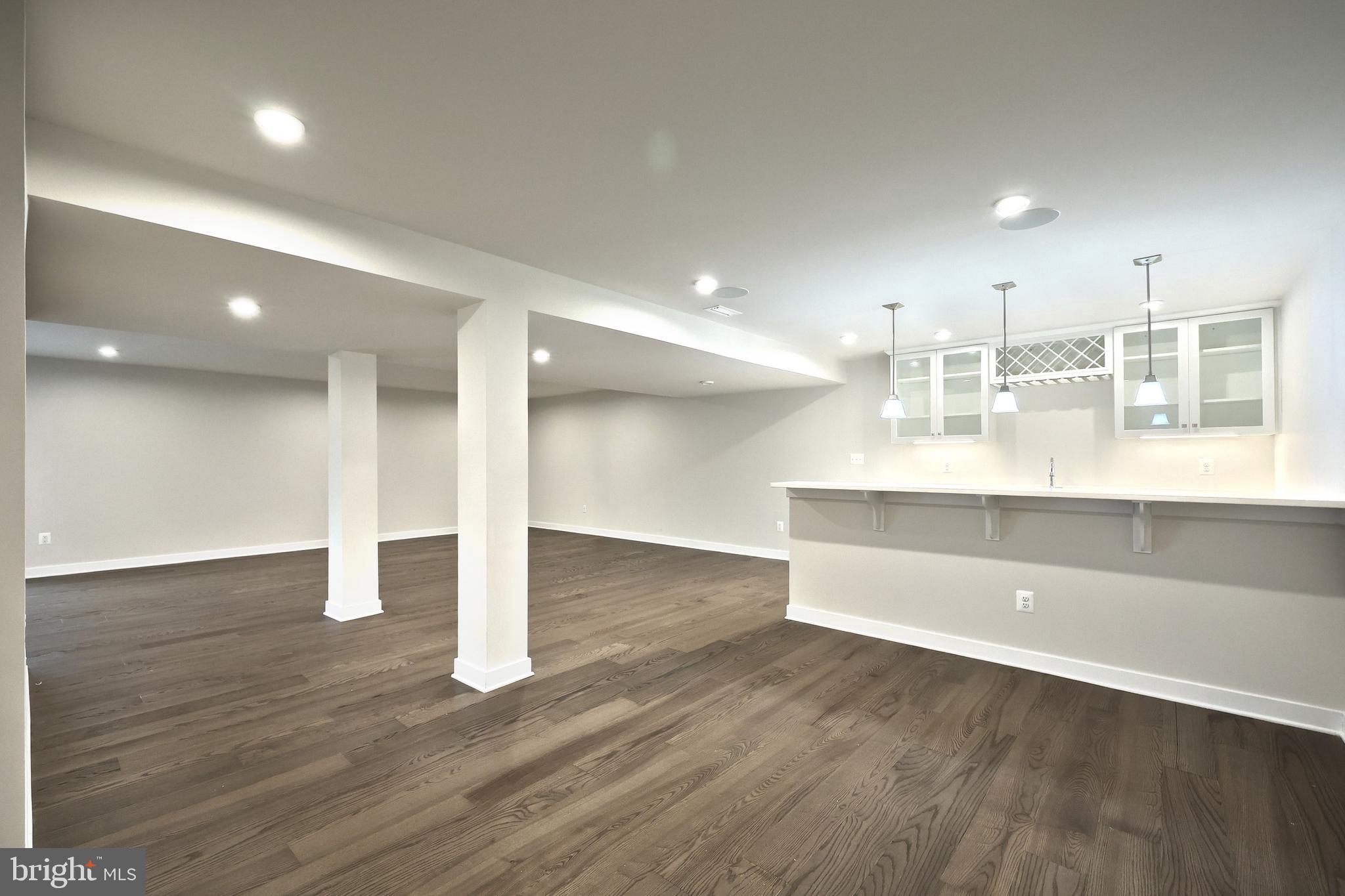 FOX CHAPEL CROSSING - Residential