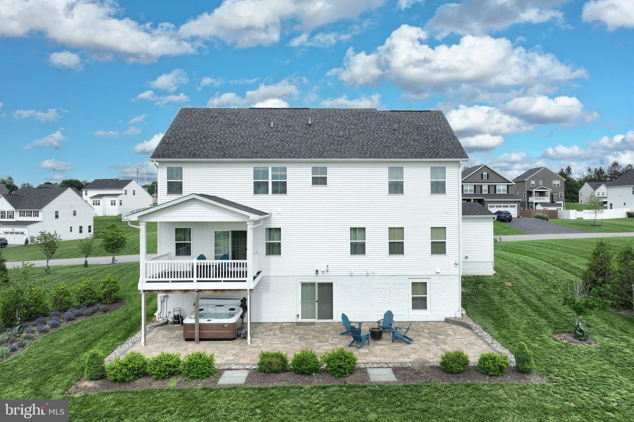 FOX CHAPEL CROSSING - Residential