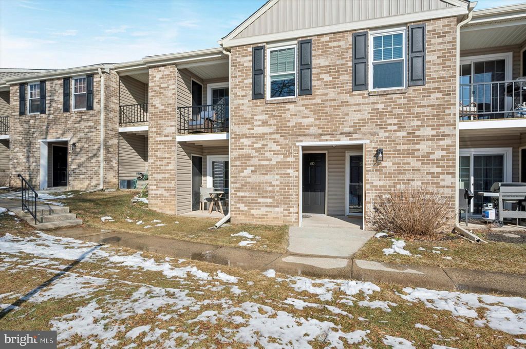 Photo of 61 Ramsgate Court, BLUE BELL, PA 19422 (MLS # PAMC2166016)